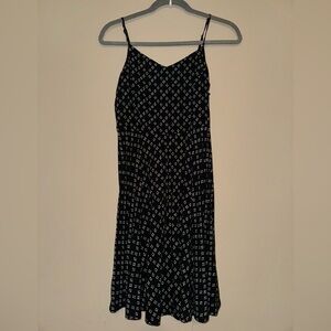 Old Navy Black and White Diamond Dress